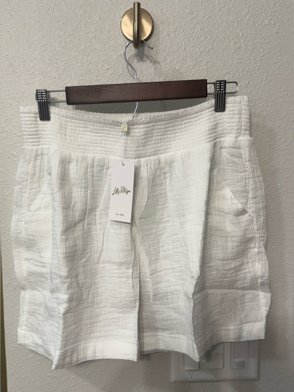 NWT Lilly Pulitzer Portor Shorts Coverup in Resort White